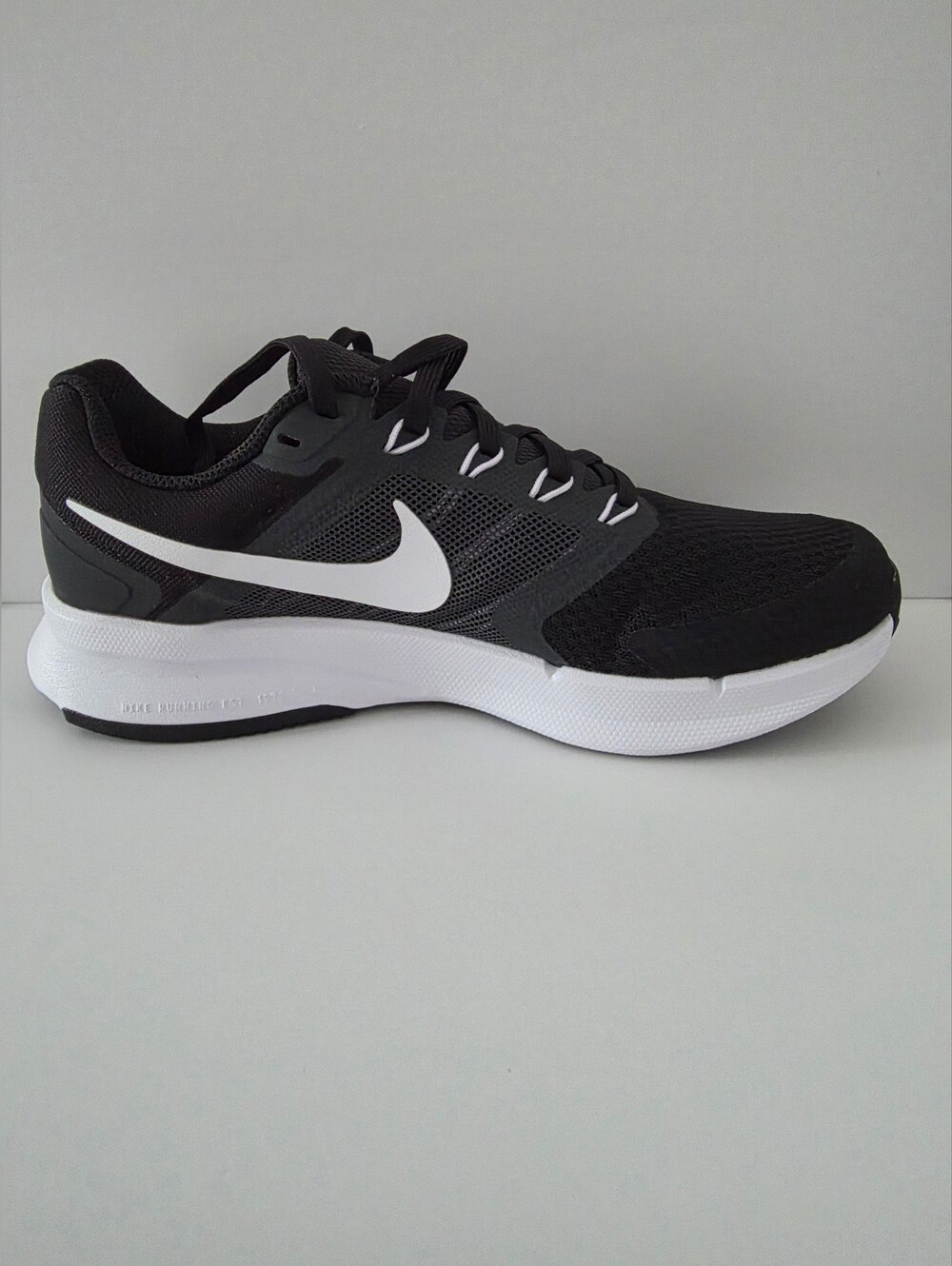 Nike Run Swift 3 Women's Size 7.5 Men's Size 6 New With Box - Picture 3 of 5